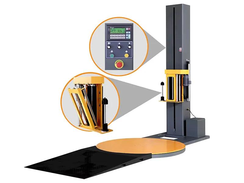 Máquina automática para embalagem de paletes com filme stretch.